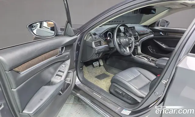 Honda Accord 2018 2.0 автомат (гидро), миниатюра 10