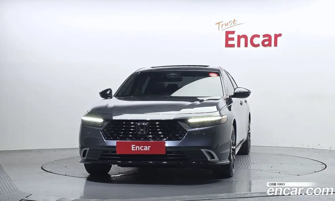 Honda Accord 2024 2.0 автомат (гидро), фото 3