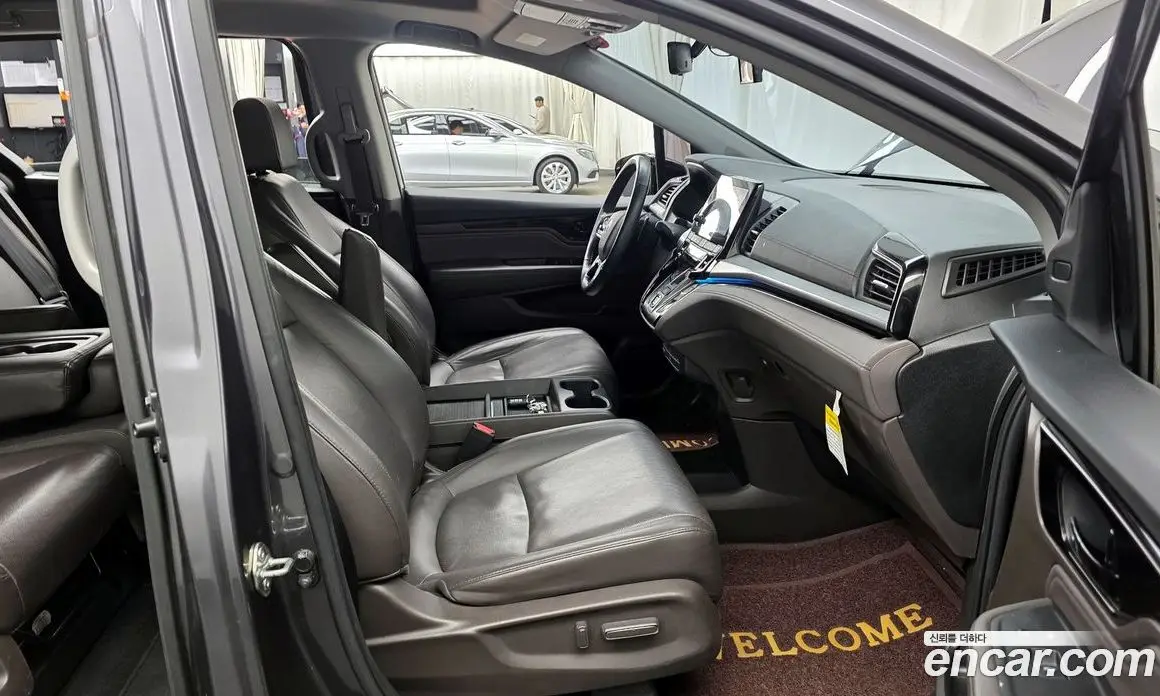 Honda Odyssey 2018 3.5 автомат (гидро), фото 11