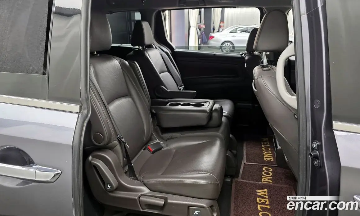 Honda Odyssey 2018 3.5 автомат (гидро), фото 12