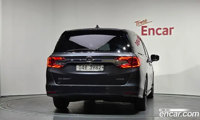 Honda Odyssey 2018 3.5 автомат (гидро), миниатюра 4
