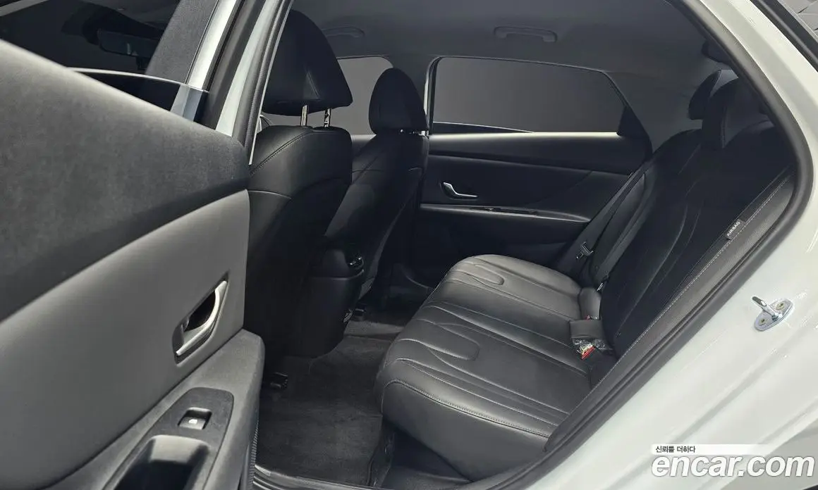 Hyundai Avante 2025 1.6 автомат (гидро), фото 17