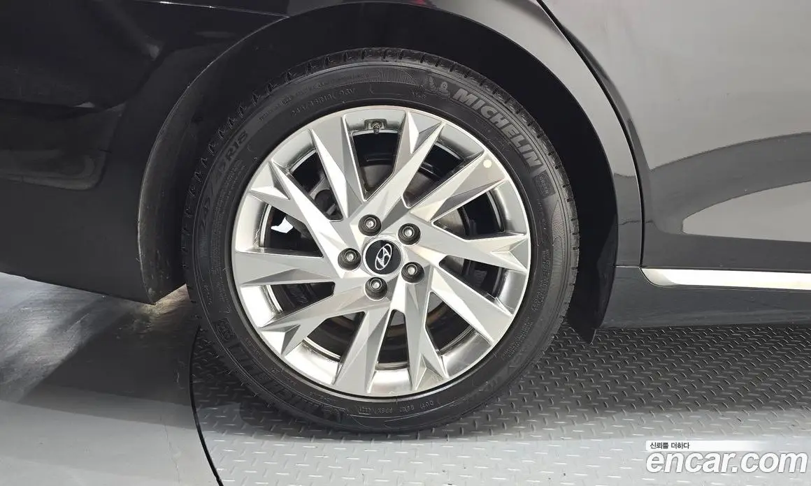 Hyundai Grandeur 2021 2.4 автомат (гидро), фото 4