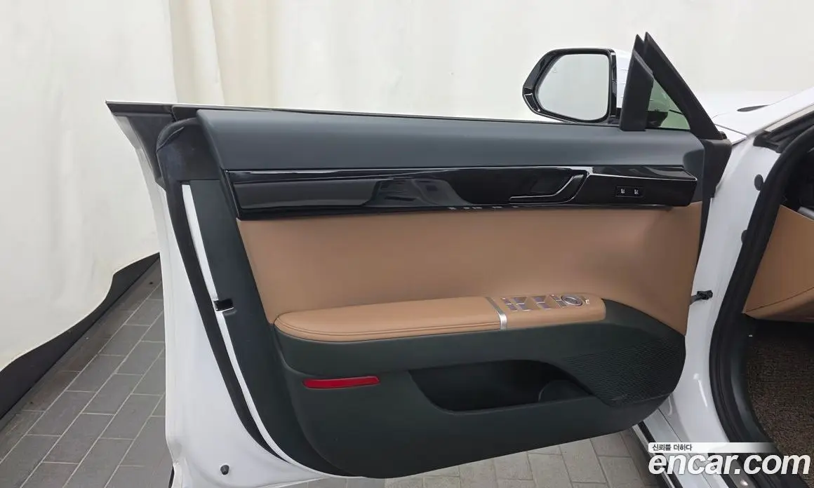 Hyundai Grandeur 2023 1.6 автомат (гидро), фото 14