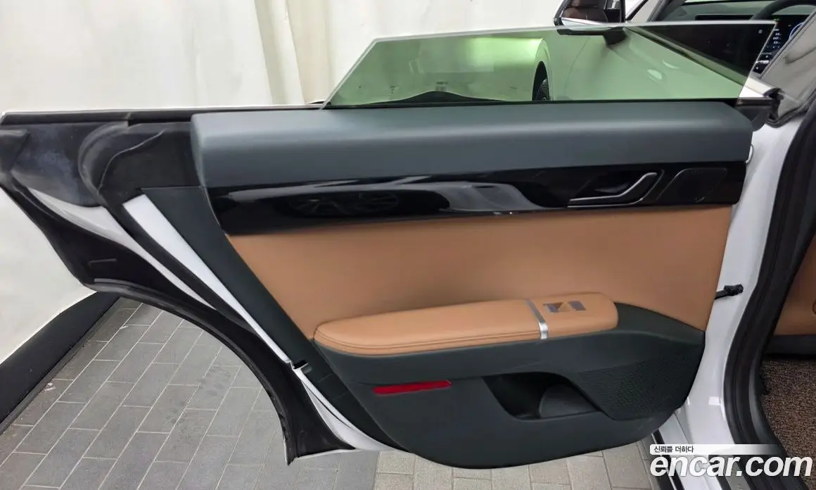 Hyundai Grandeur 2023 1.6 автомат (гидро), фото 15