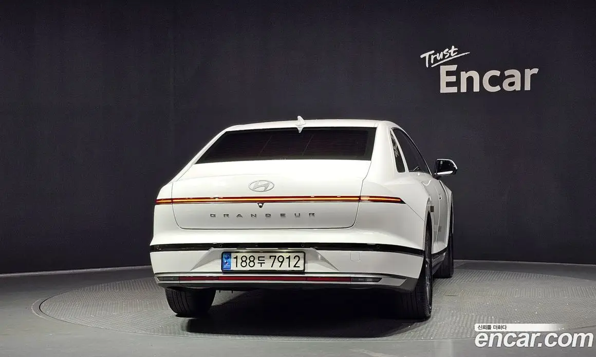 Hyundai Grandeur 2023 1.6 автомат (гидро), фото 4