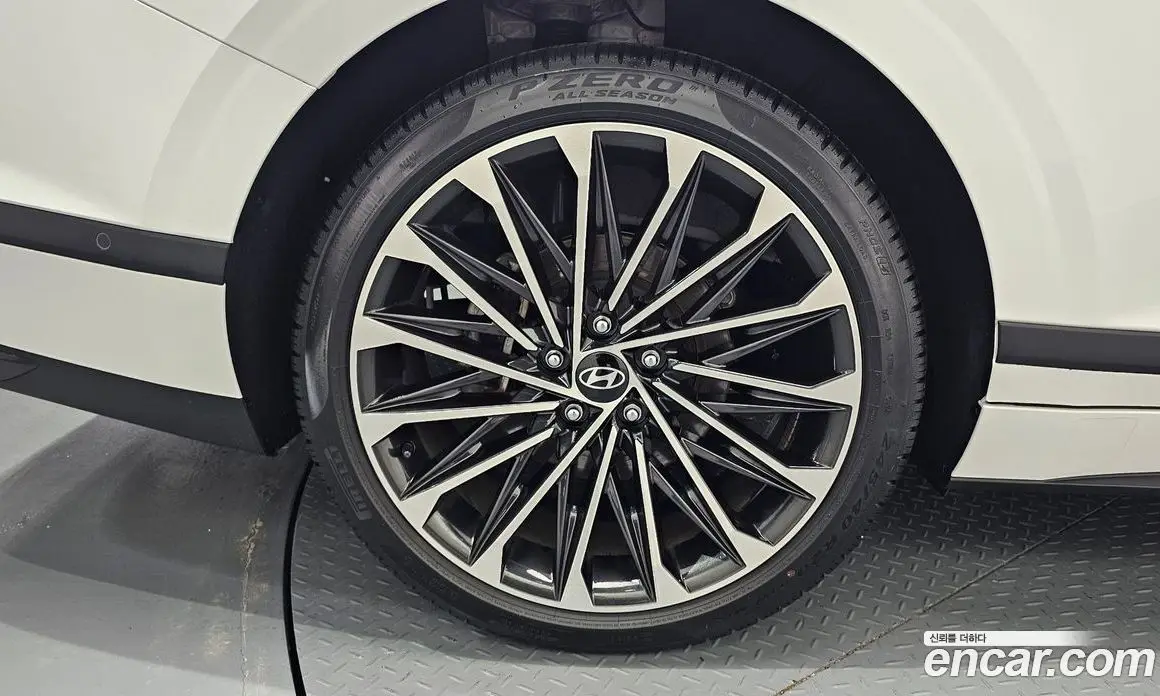 Hyundai Grandeur 2024 1.6 автомат (гидро), фото 5