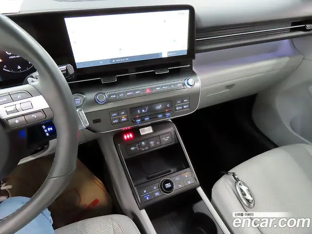Hyundai Kona 2023 1.6 автомат (гидро), миниатюра 11