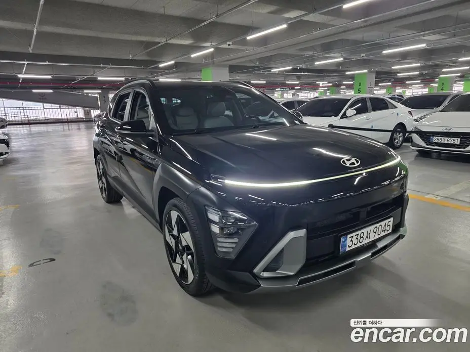 Hyundai Kona 2023 1.6 автомат (гидро), фото 3