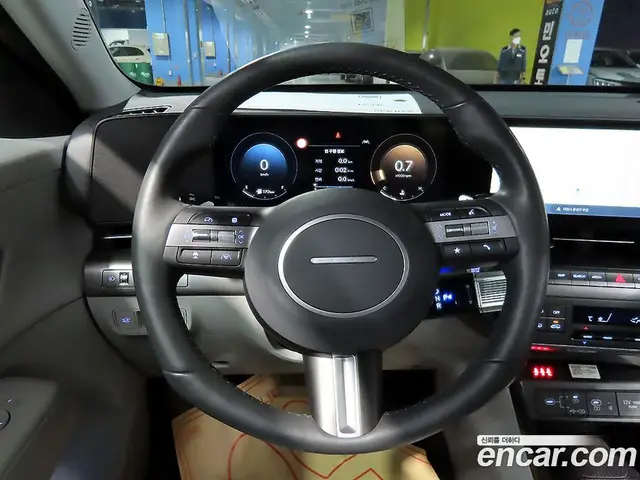 Hyundai Kona 2023 1.6 автомат (гидро), миниатюра 10