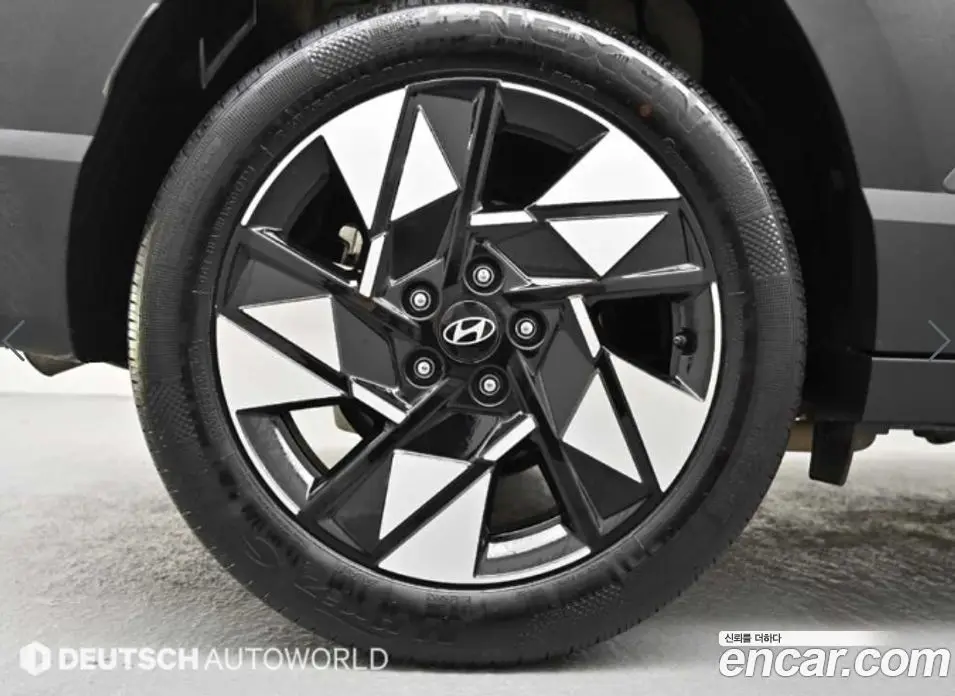 Hyundai Kona 2023 1.6 автомат (гидро), фото 5