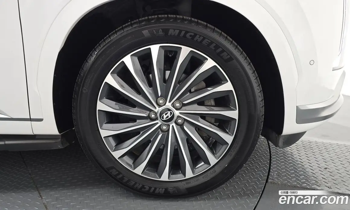 Hyundai Palisade 2023 3.8 автомат (гидро), фото 6