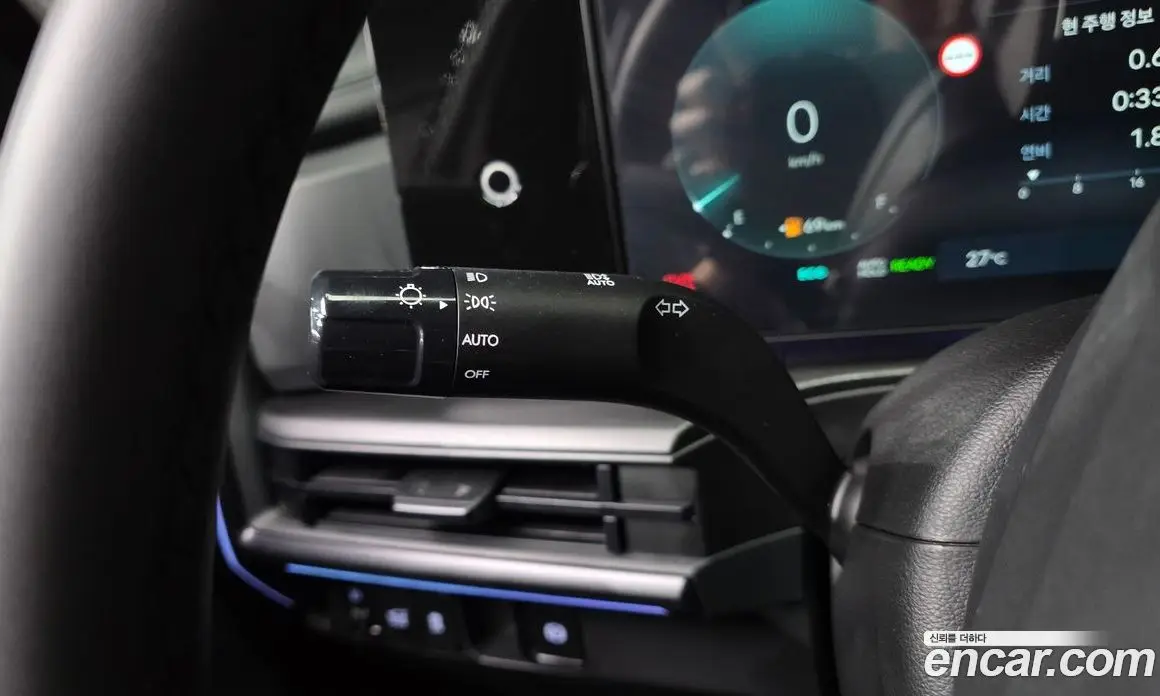 Hyundai Santa Fe 2023 1.6 автомат (гидро), фото 26