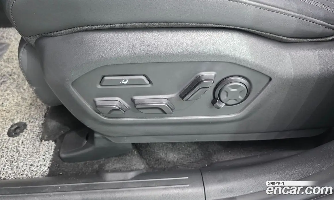 Hyundai Santa Fe 2023 1.6 автомат (гидро), фото 31