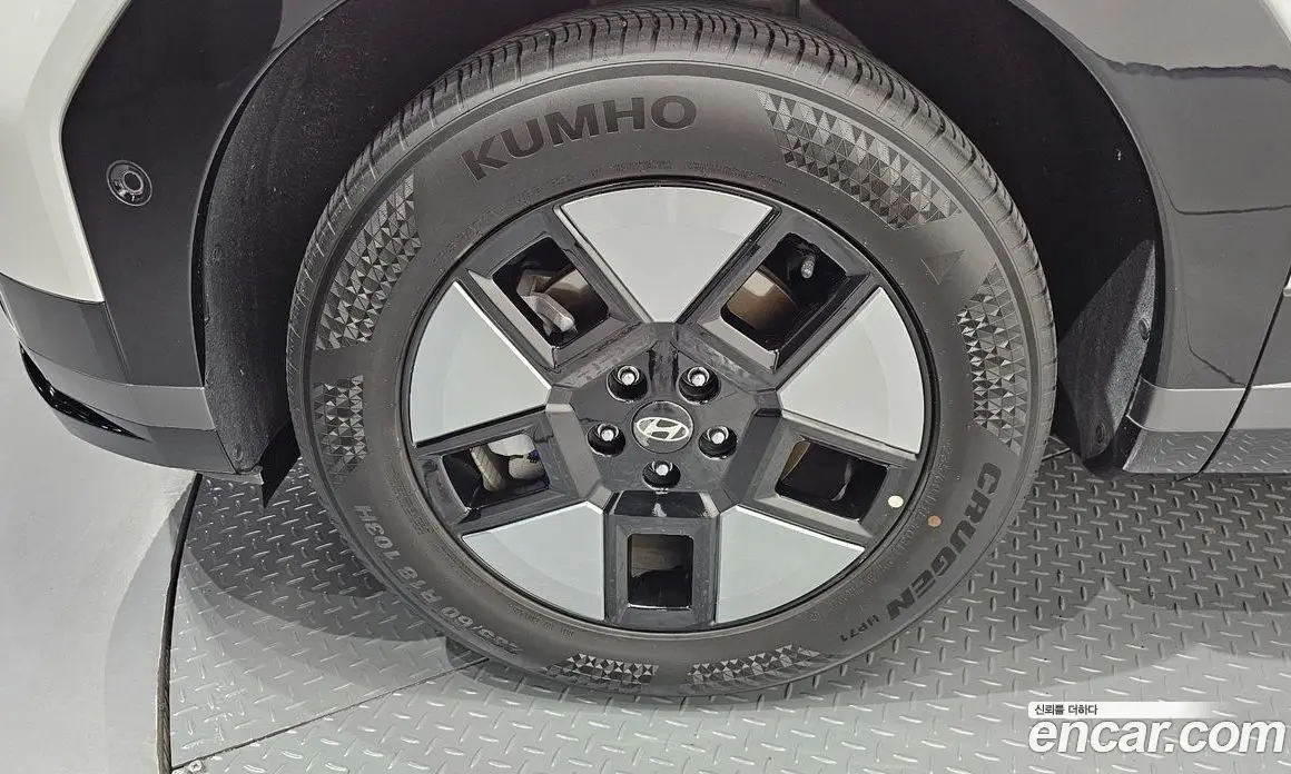 Hyundai Santa Fe 2024 1.6 автомат (гидро), фото 5