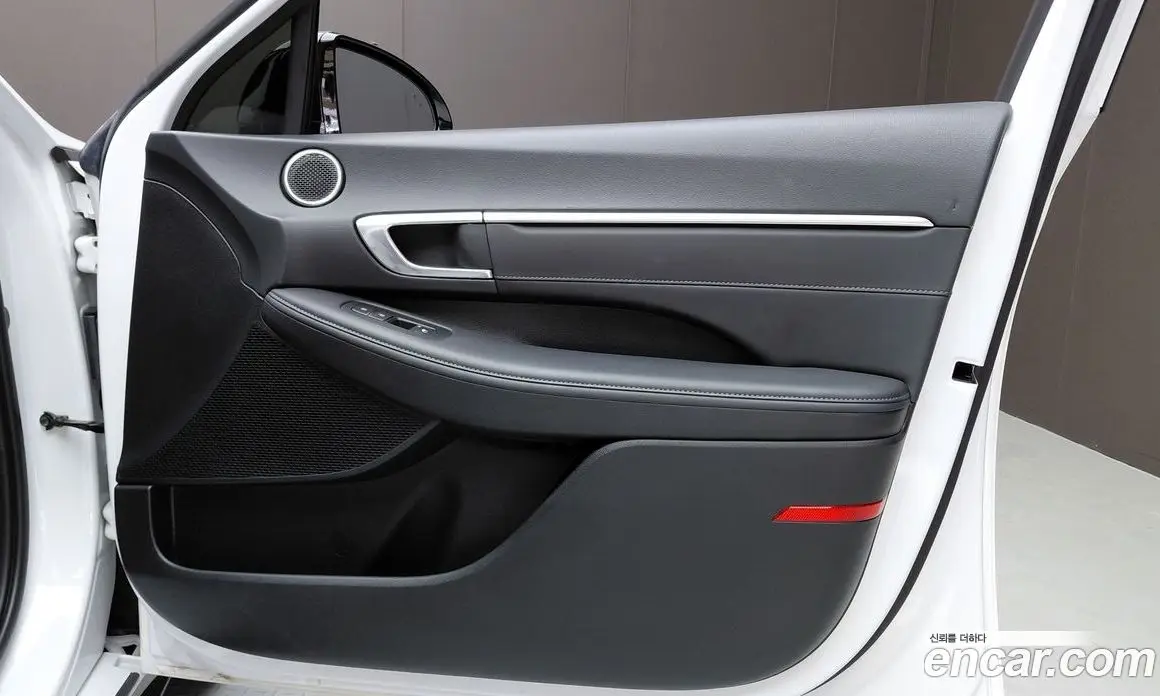 Hyundai Sonata 2022 2.0 автомат (гидро), фото 14