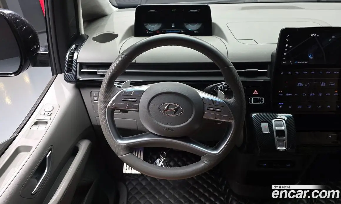 Hyundai Staria 2021 2.2 автомат (гидро), фото 19