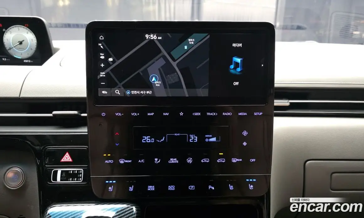 Hyundai Staria 2021 2.2 автомат (гидро), фото 20
