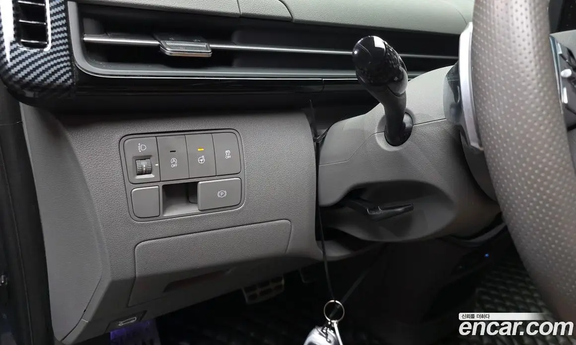 Hyundai Staria 2021 2.2 автомат (гидро), фото 23