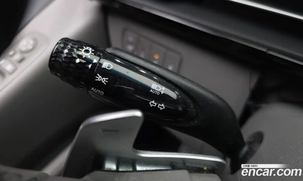 Hyundai Staria 2021 2.2 автомат (гидро), фото 28