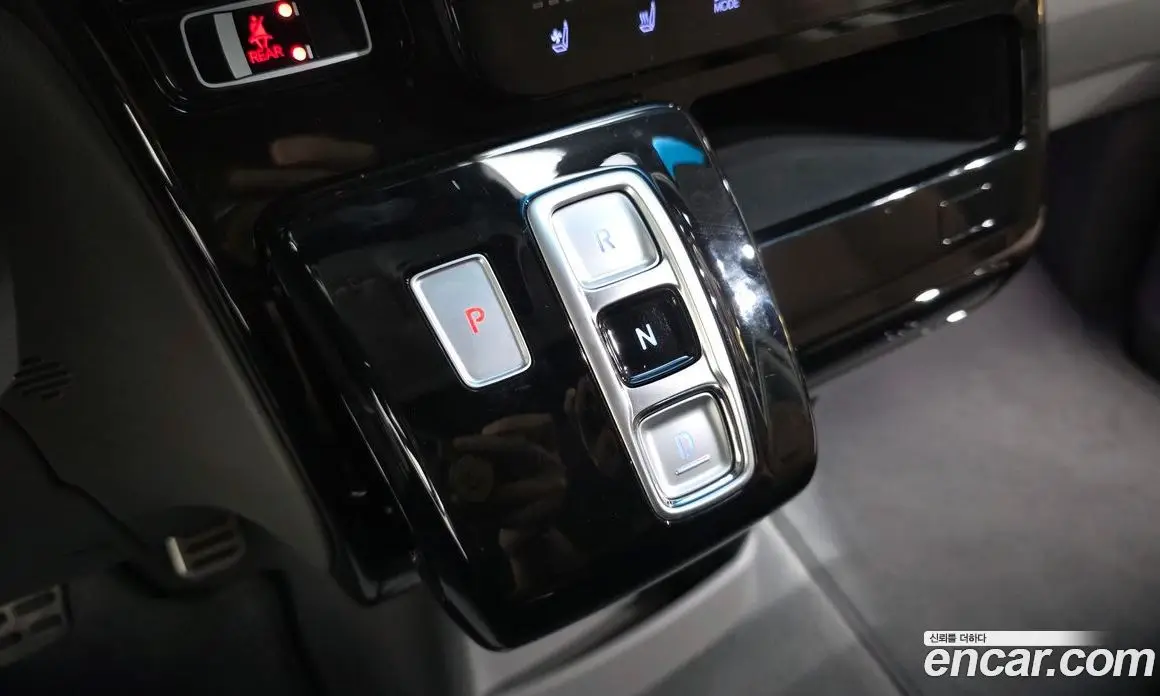 Hyundai Staria 2024 2.2 автомат (гидро), фото 12