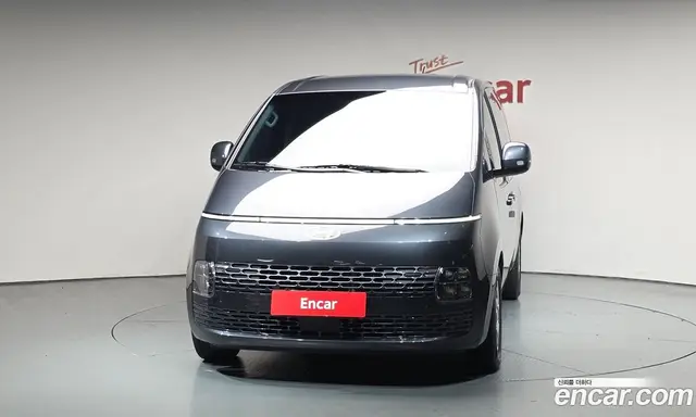 Hyundai Staria 2024 2.2 автомат (гидро), миниатюра 3