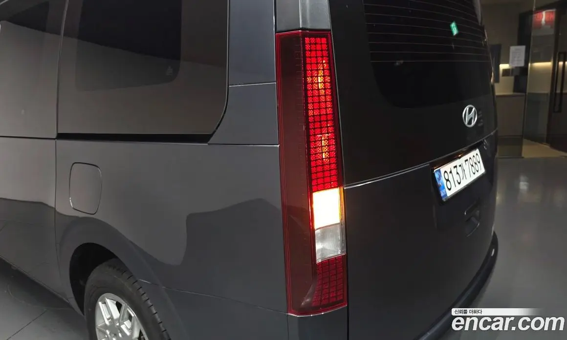 Hyundai Staria 2024 2.2 автомат (гидро), фото 9