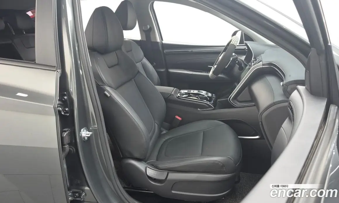 Hyundai Tucson 2023 1.6 автомат (гидро), фото 16