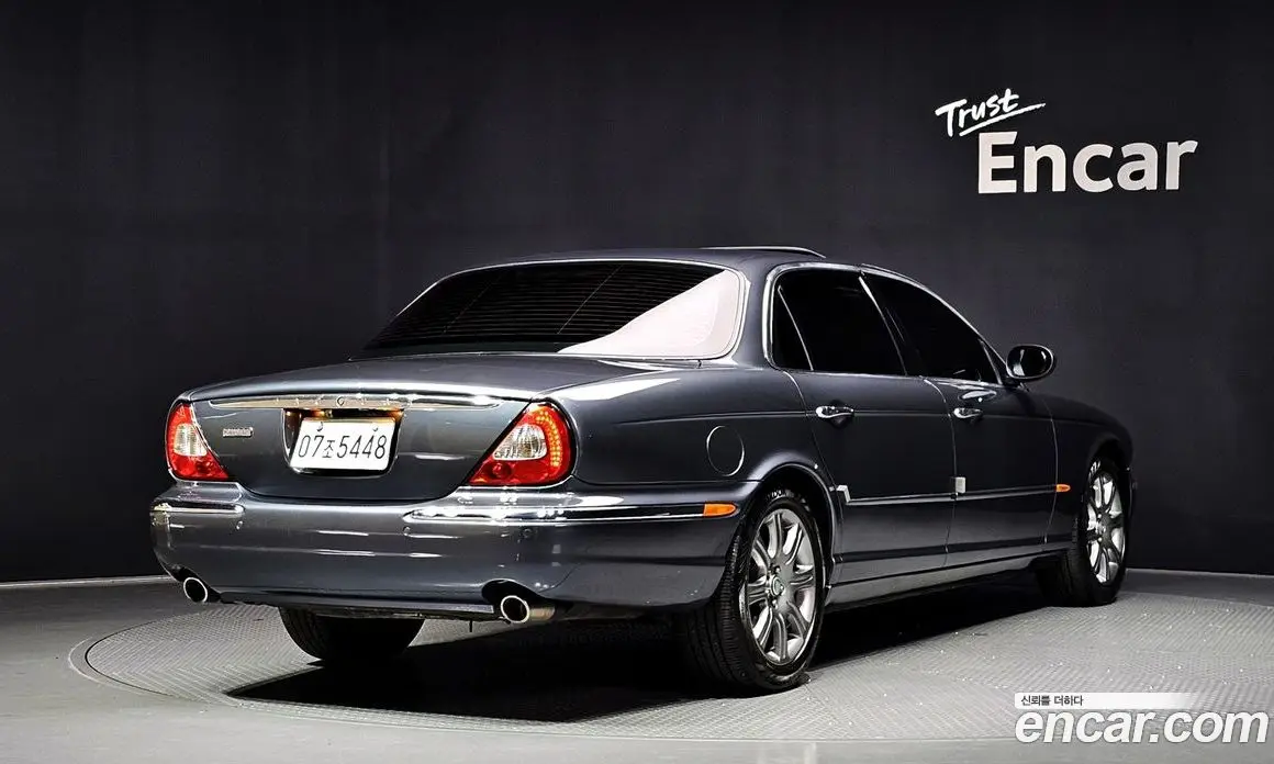 Jaguar XJ-8 2005 3.6 автомат (гидро), фото 2 Jaguar XJ-8 2005 3.6 автомат (гидро), фото 2