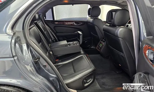 Jaguar XJ-8 2005 3.6 автомат (гидро), миниатюра 11 Jaguar XJ-8 2005 3.6 автомат (гидро), миниатюра 11