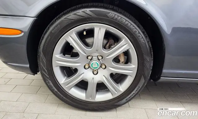Jaguar XJ-8 2005 3.6 автомат (гидро), миниатюра 5 Jaguar XJ-8 2005 3.6 автомат (гидро), миниатюра 5
