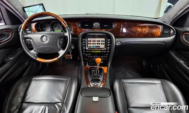 Jaguar XJ-8 2005 3.6 автомат (гидро), миниатюра 7 Jaguar XJ-8 2005 3.6 автомат (гидро), миниатюра 7