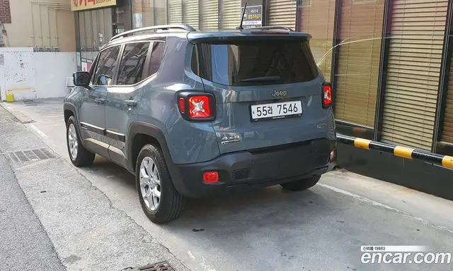 Jeep Renegade 2015 2.0 автомат (гидро), миниатюра 2