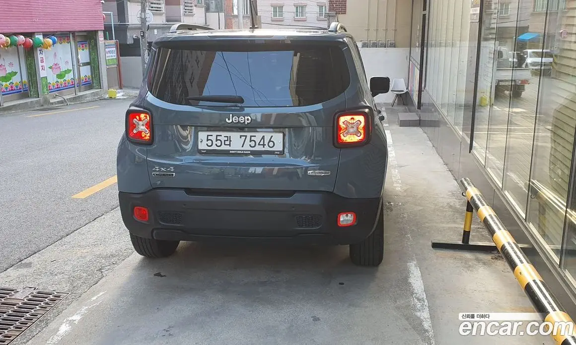 Jeep Renegade 2015 2.0 автомат (гидро), фото 4