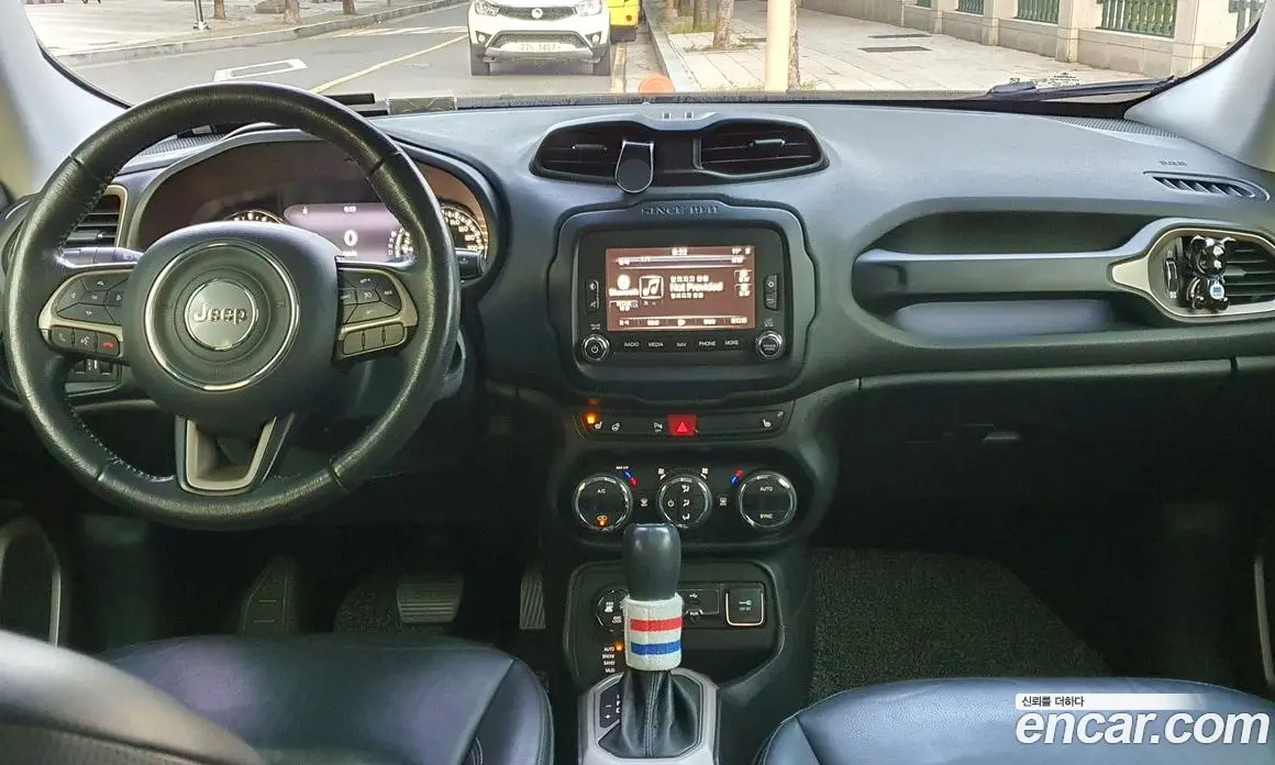 Jeep Renegade 2015 2.0 автомат (гидро), фото 7