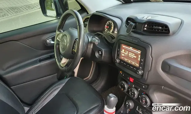 Jeep Renegade 2015 2.0 автомат (гидро), миниатюра 8