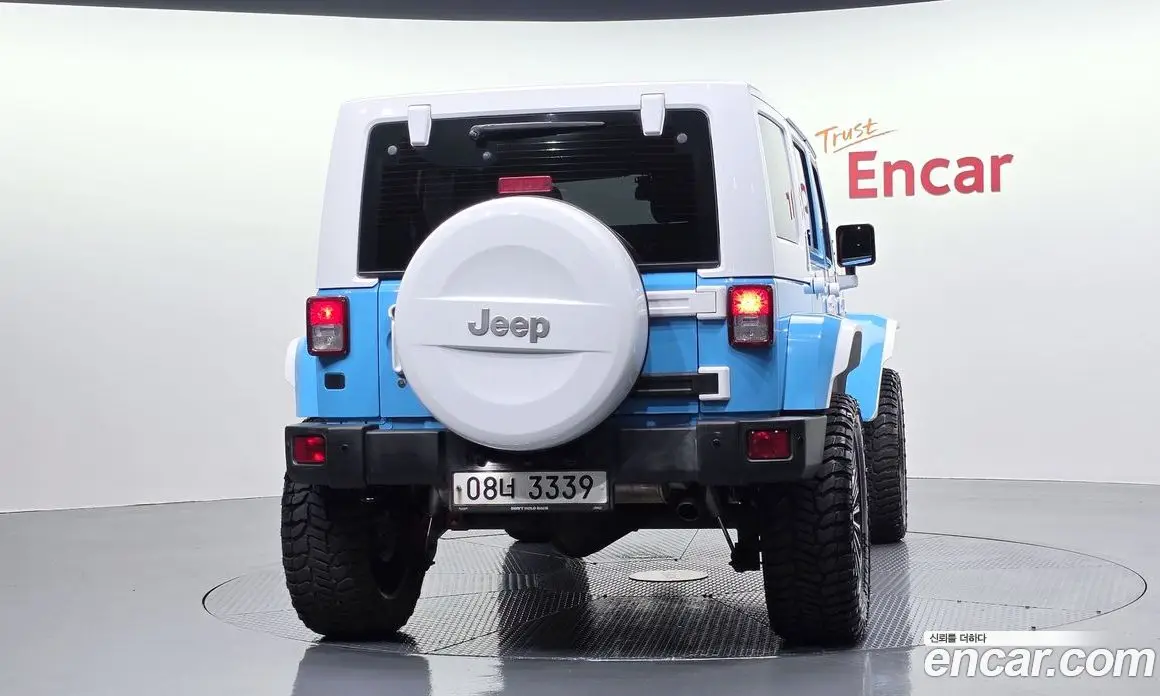 Jeep Wrangler 2017 3.6 автомат (гидро), фото 4