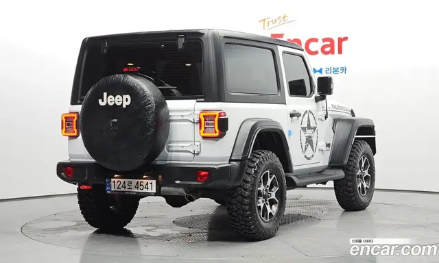 Jeep Wrangler 2023 2.0 автомат (гидро), миниатюра 2