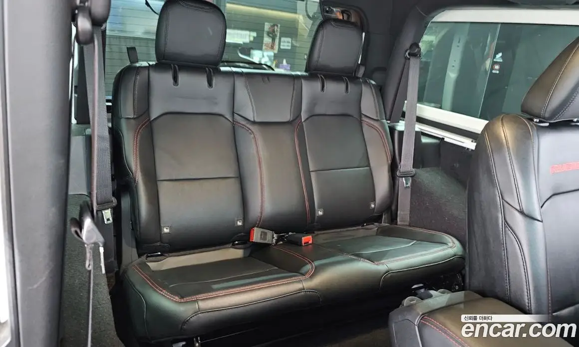 Jeep Wrangler 2023 2.0 автомат (гидро), фото 16