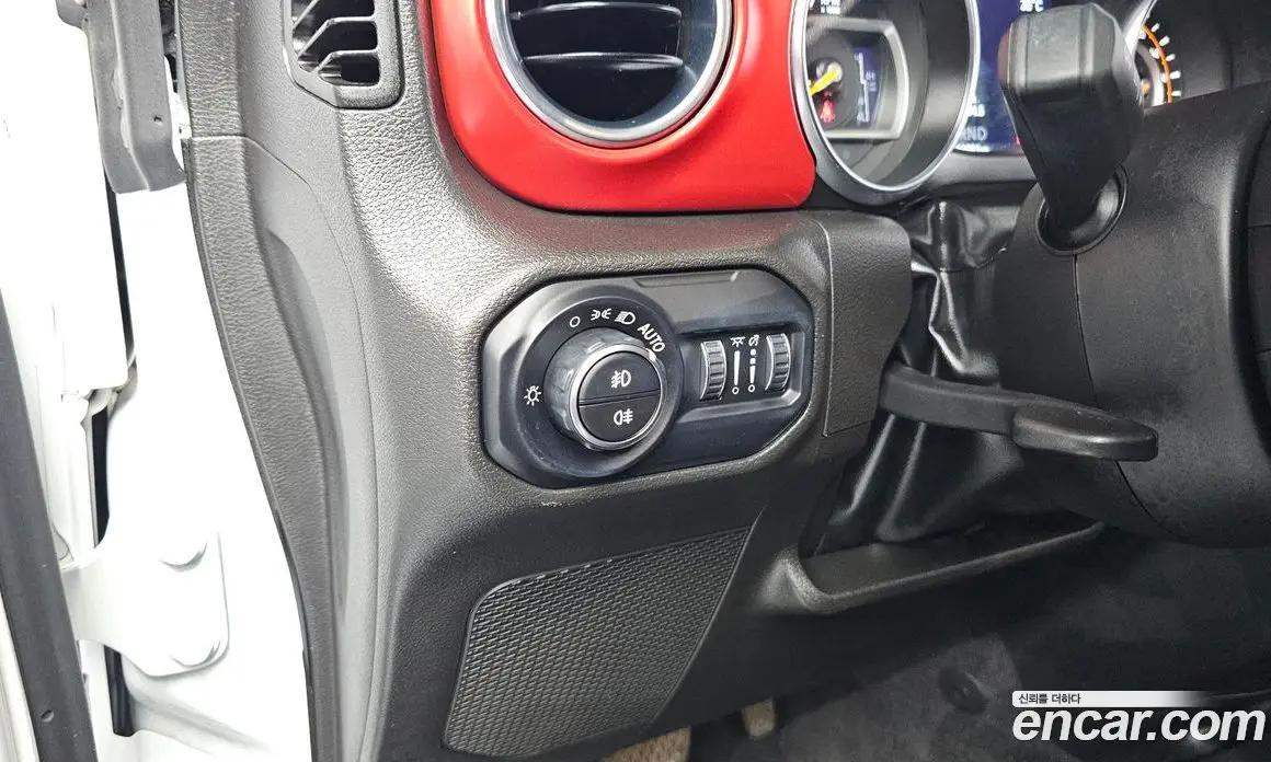 Jeep Wrangler 2023 2.0 автомат (гидро), фото 25