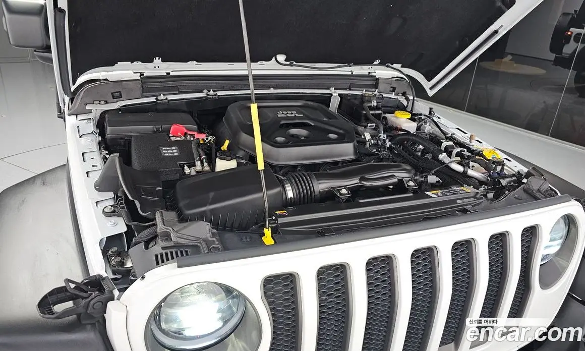 Jeep Wrangler 2023 2.0 автомат (гидро), фото 6