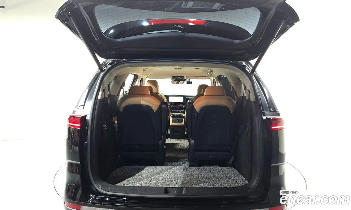 Kia Carnival 2022 2.2 автомат (гидро), фото 24