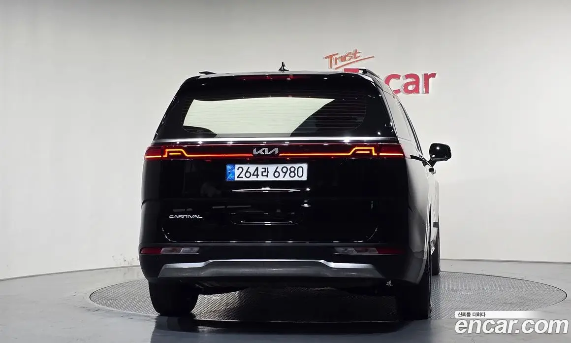 Kia Carnival 2022 2.2 автомат (гидро), фото 4