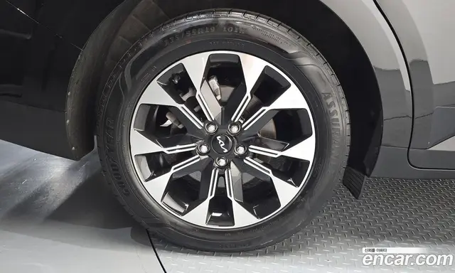 Kia Carnival 2022 2.2 автомат (гидро), миниатюра 5