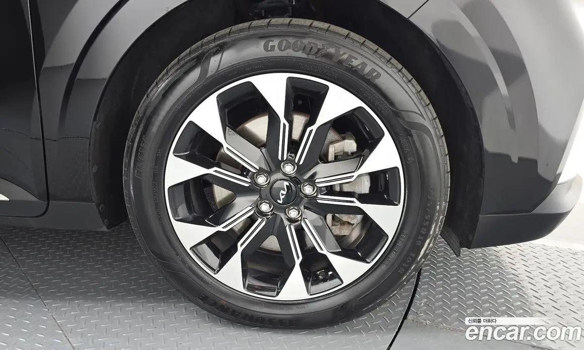 Kia Carnival 2022 2.2 автомат (гидро), фото 7