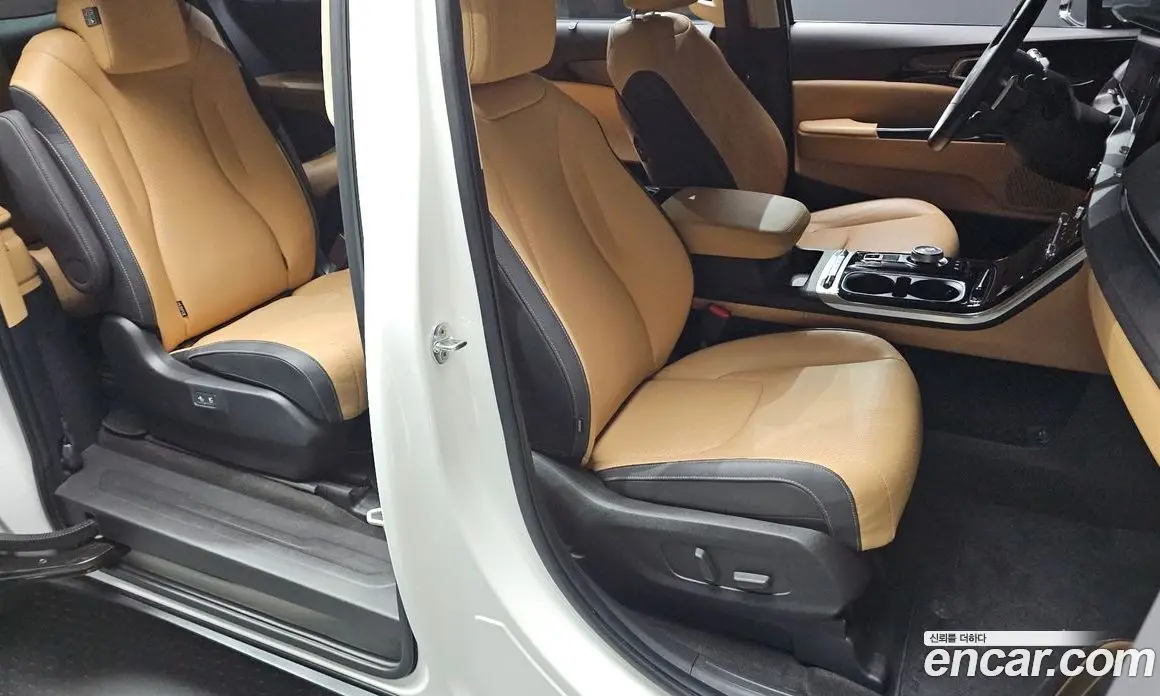 Kia Carnival 2022 2.2 автомат (гидро), фото 17