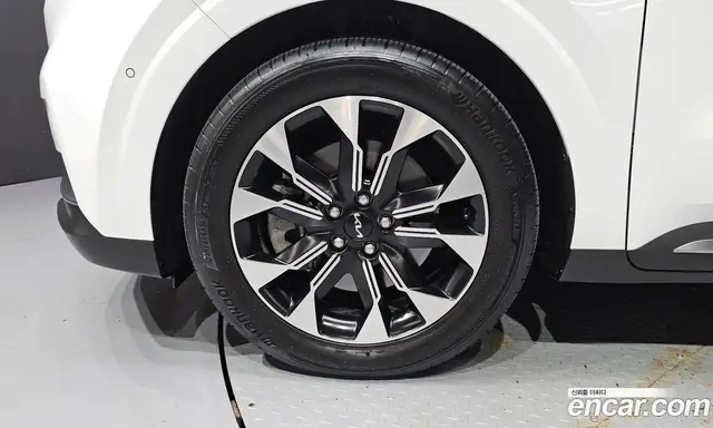 Kia Carnival 2022 2.2 автомат (гидро), миниатюра 5
