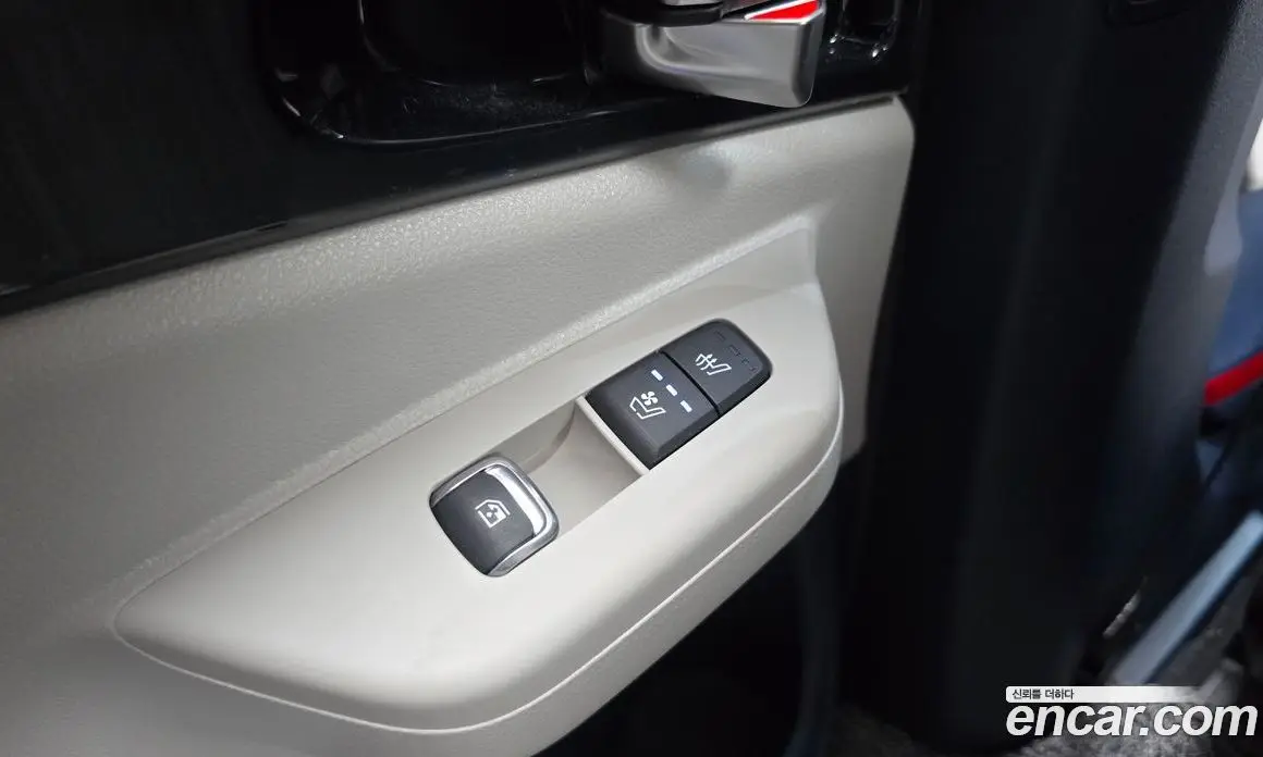 Kia Carnival 2024 1.6 автомат (гидро), фото 29