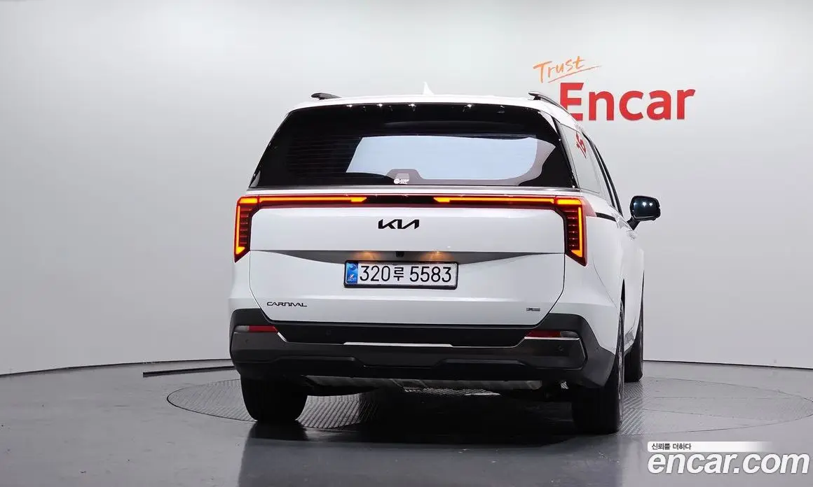 Kia Carnival 2025 3.5 автомат (гидро), фото 4