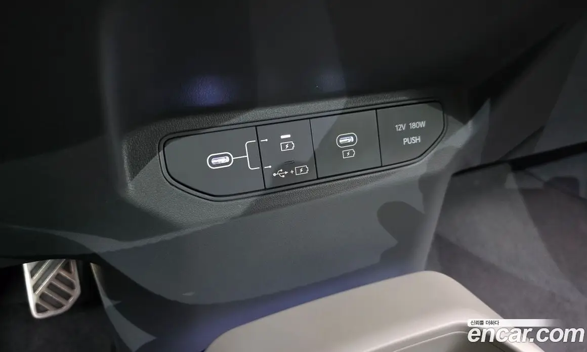 Kia EV3 2024 0.2 автомат (гидро), фото 12